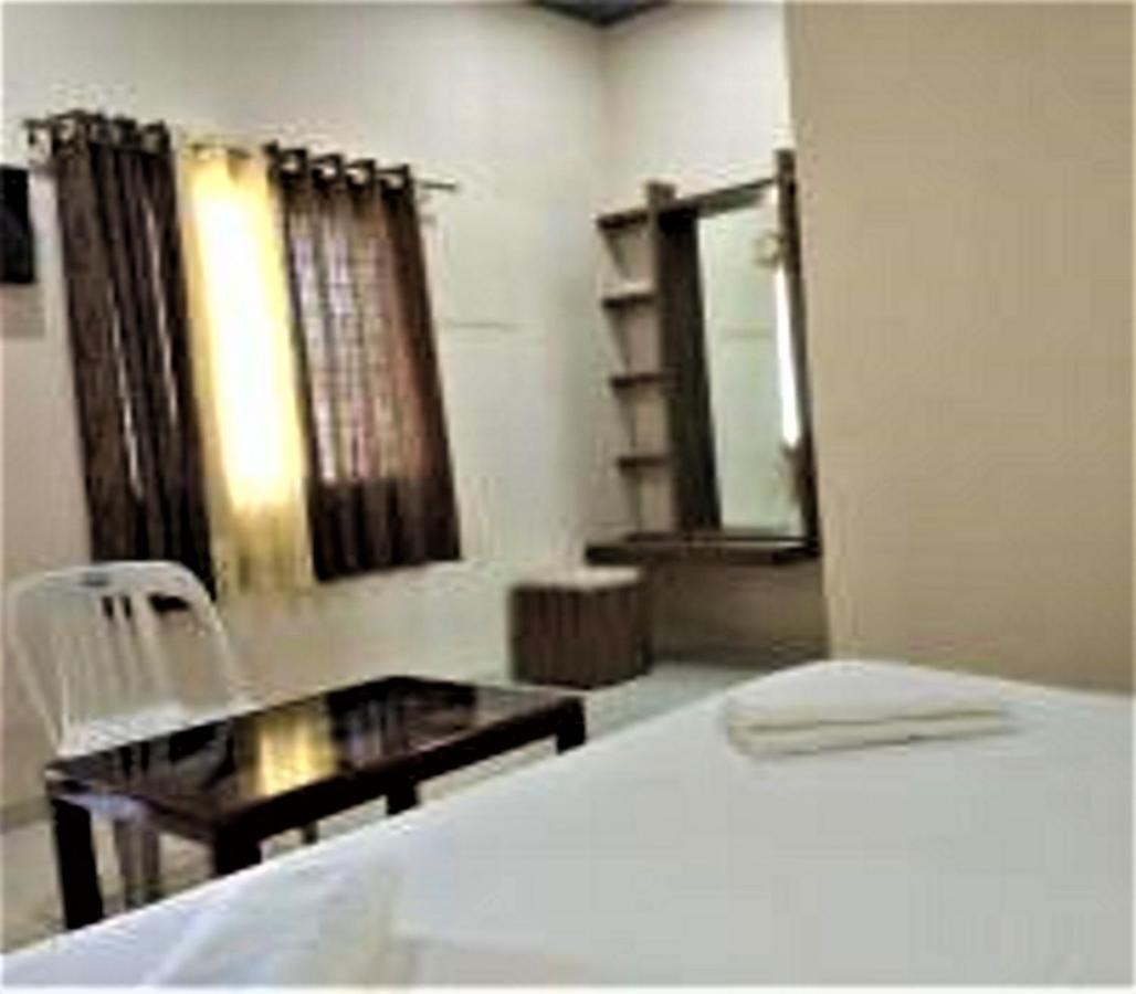 Hotel Krishna Exotica Ahmednagar Kültér fotó